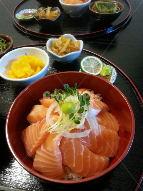 요리,음식,연어덮밥,사케동,일본음식,음식,식재료,요리,food,cook,meal,dishes,food reserves,일식,일본음식,일본요리,Japanese food,Japanese dishes,Japanese meal,Japanese cook
