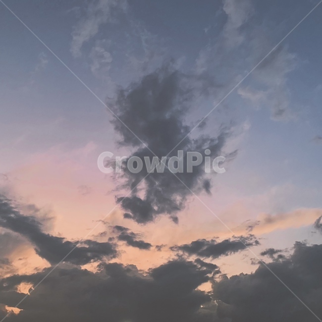sky,shadow,nature,Orange,cloud,Red,gray,blue,outdoors,magnificent clouds,sunset,weather,wing,winged clouds