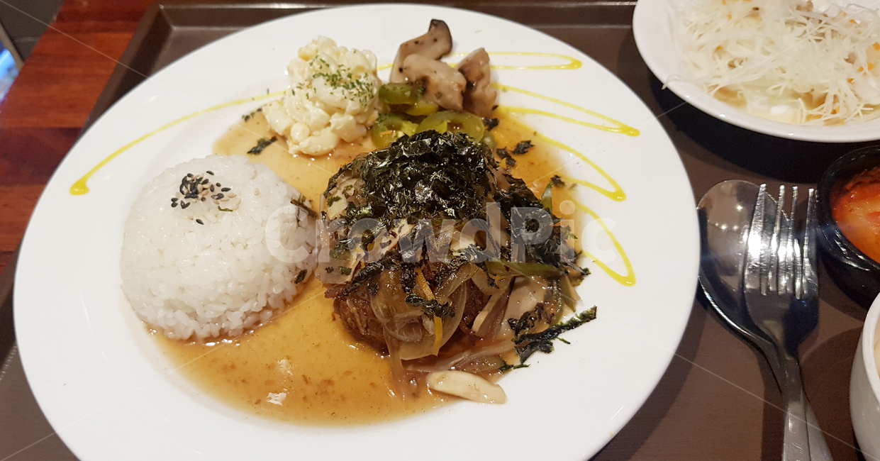 함바그,스테이크,steak,hamburg,음식,요리,food,식사,플래이팅,플레이팅,데코레이션