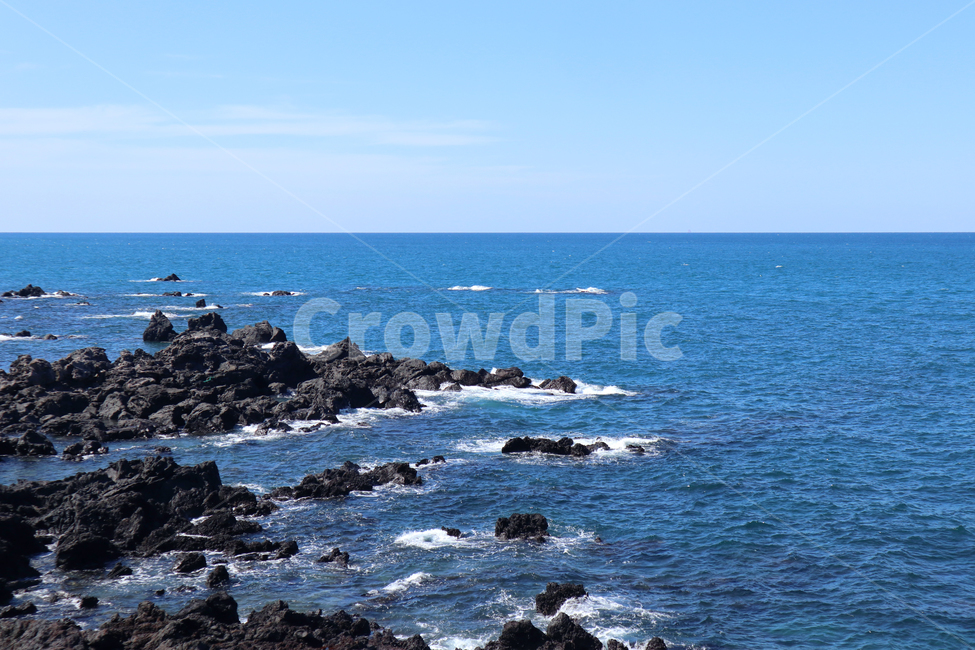 바다,자연풍경,바닷가,제주,현무암,하늘,파도,koreanaturelandscape,jejuisland,basalt,자연,풍경,nature,landscape,제주도,jeju,jejuisland,수평선,파란색,자연,풍경,nature,landscape,제주도,jeju,jeju island,promontory,곶,outdoors,옥외,sea,water,물,ocean,대양