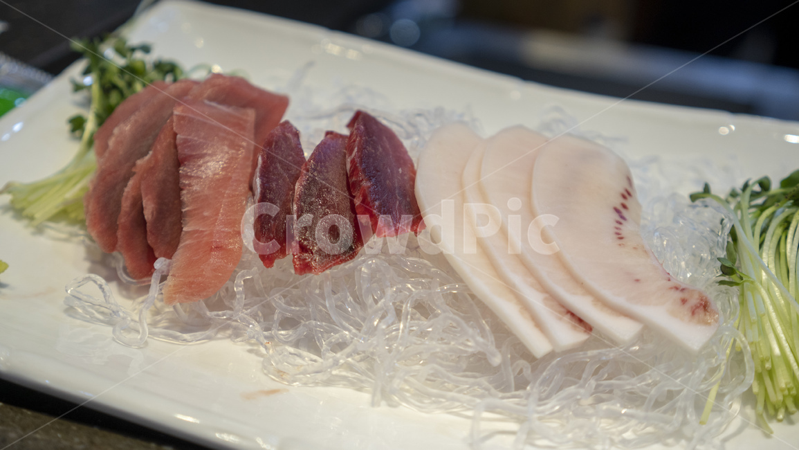 참치,참치회,회,대접,그릇,스시,초밥,무순,사시미,food,음식,식재료,요리,food,cook,meal,dishes,food reserves,일식,일본음식,일본요리,Japanese food,Japanese dishes,Japanese meal,Japanese cook