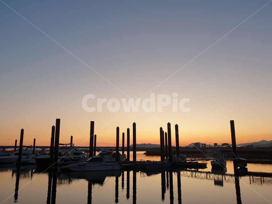 강,바다,물,배,야경,선착장,river,ship,night,light,water,자연,풍경,nature,landscape,waterfront,워터 프론트,port,포트,pier,교각