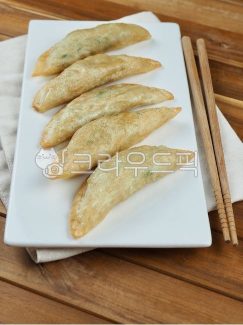 gyoza,dumpling,meatdumpling,Chinese food,food,meal,Grilled dumplings,meat dumplings,cooking,gyozadumpling