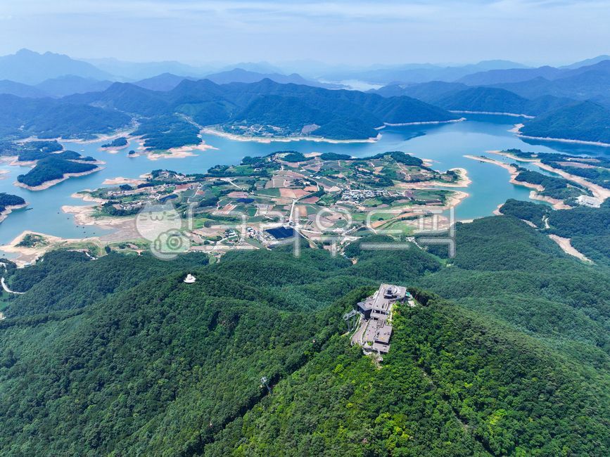 청풍호반케이블카,전망대,비봉산,정상,봉우리,산,청풍호,충주호,강,호수,남한강,시골,자연,녹색,여름,관광,제천시