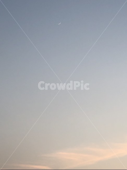 sea,해질녘,sun,하늘,구름,자연,하늘색,초승달,달,문,moom,sky,natural,자연,풍경,nature,landscape,outdoors,옥외