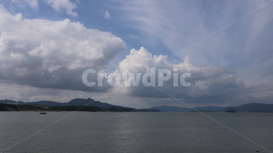 nature,자연,land,땅,water,물,ocean,대양,sea,바다,shoreline,해안선,weather,날씨,cloud,구름,sky,하늘,cumulus,적운,자연,풍경,nature,landscape,outdoors,옥외
