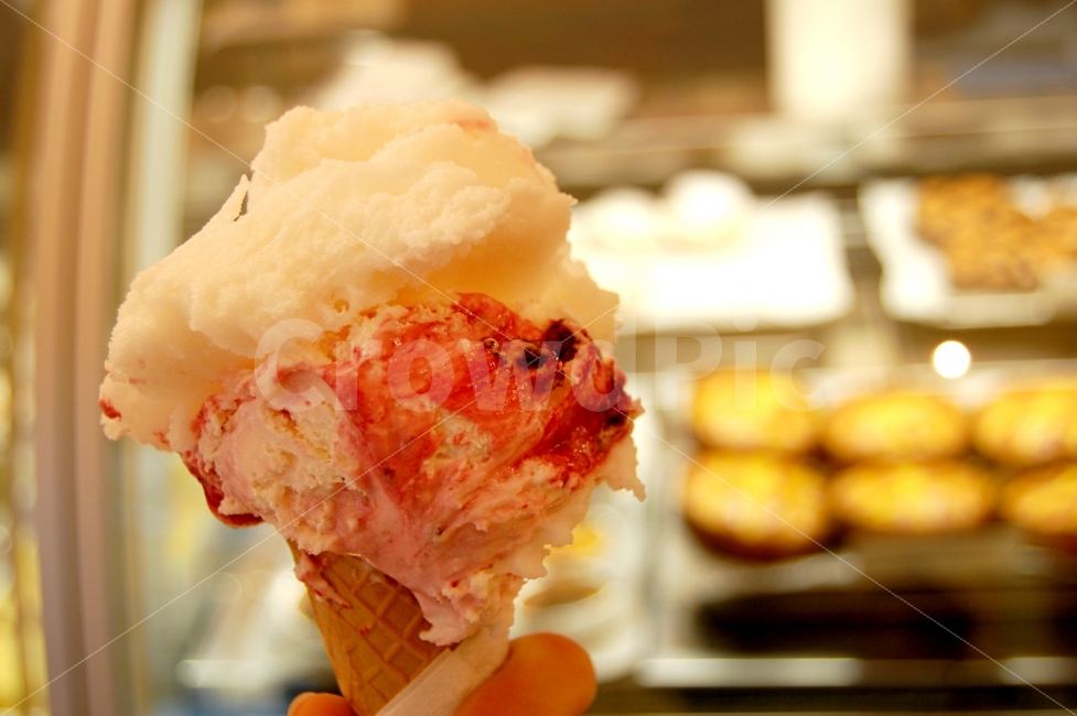 감성사진,여름,아이스크림,이탈리아,젤라또,맛있는,음식,음식사진,Italy,Italia,icecream,food,foods,gelato,cone,summer,cool,여행,trip,travel,travelling,풍경,배경,배경사진,풍경사진,평화로운,분위기,차분한,차분함,평화로움,scene,ambience,atmosphere,calm,peaceful,tranquil,still,background,사람,인물,인간,human,person,음식,식재료,요리,food,cook,meal,dishes,food reserves,디저트,간식,후식,dessert,snack