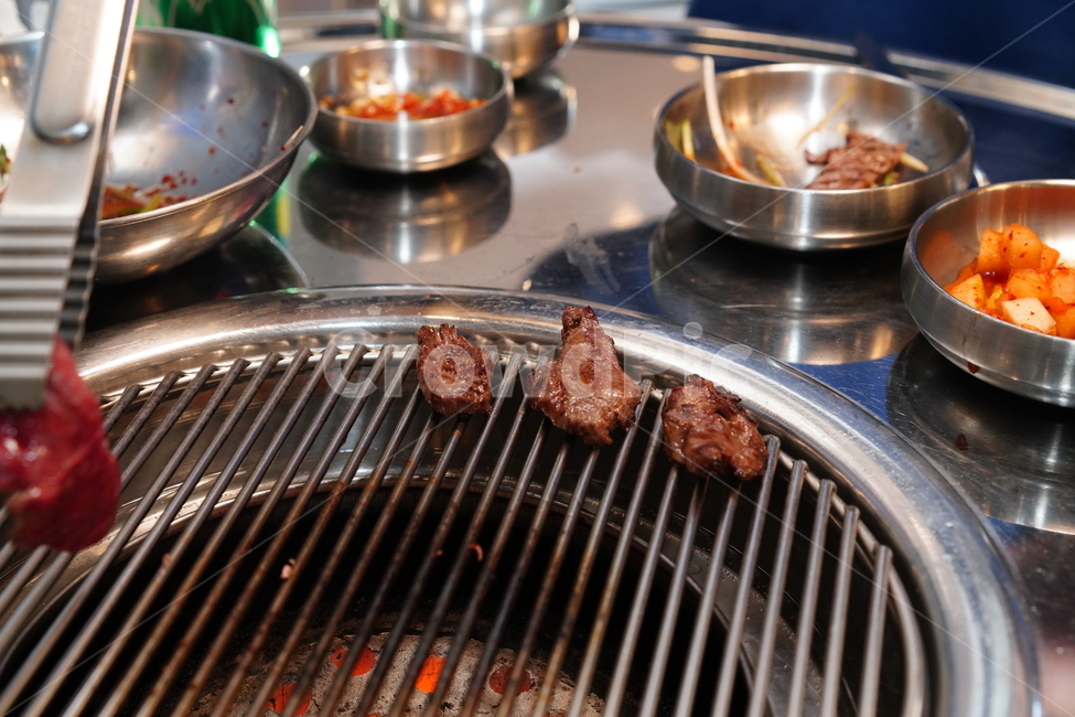 고기,한우,육류,육식,식사,먹방,술자리,안주,안주거리,구이,한식,소고기,먹거리,푸드,food,음식,음식,식재료,요리,food,cook,meal,dishes,food reserves,육류,고기,meat