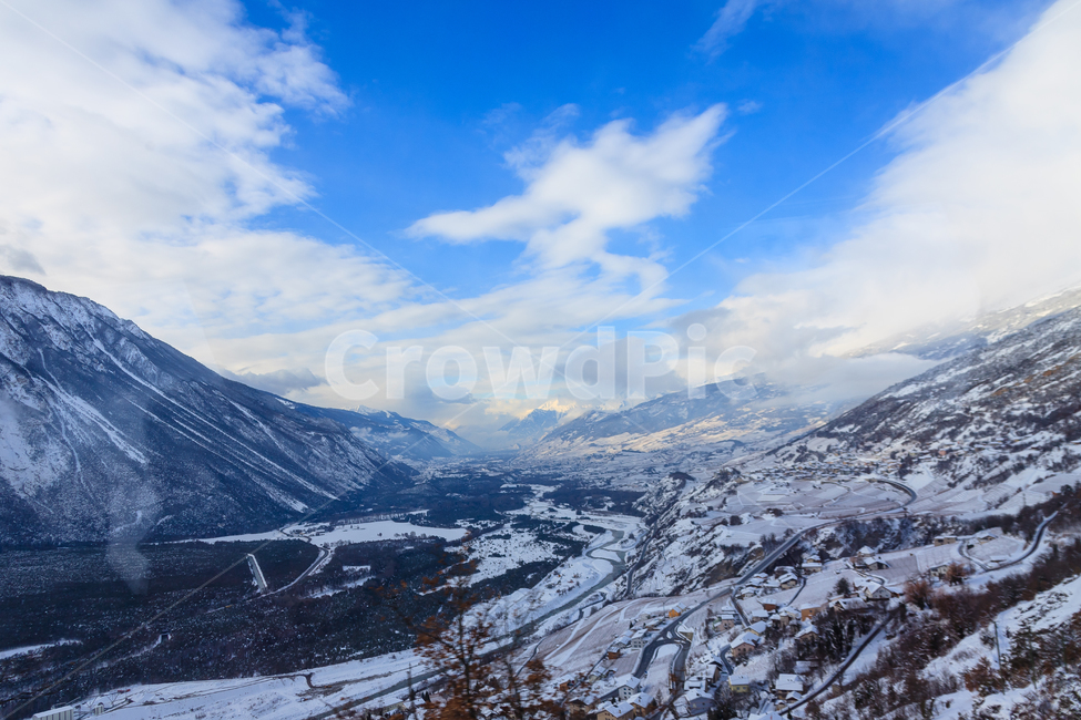 알프스산맥,스위스,겨울,눈,숲,구름,나무,겨울,계절,winter,season,자연,풍경,nature,landscape,해외,외국,세계,foreign,oversea,world,세계자연풍경,해외자연풍경,외국자연풍경,world nature landscape,outdoors,옥외,mountain,산,mountain range,산맥,peak,피크,ice,빙