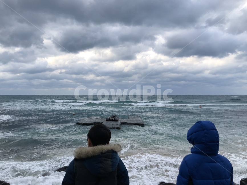 human,바다,제주,제주도,섬,nature,water,물,sea,outdoors,person,사람,사람,인물,인간,human,person,어린이,어린아이,child,children,kid
