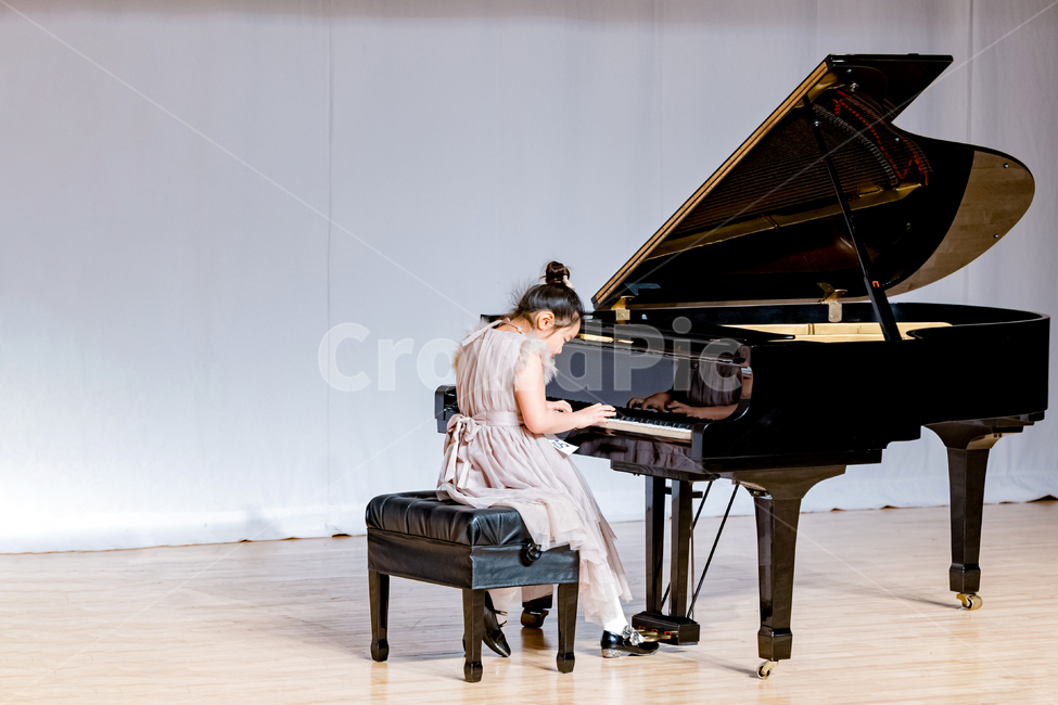 musicalinstrument,악기,piano,피아노,leisureactivities,grandpiano,그랜드피아노,human,person,사람,음악,대회,경연대회,콩쿨,음악학원,취미,초등학생,방과후수업,사람,인물,인간,human,person,어린이,어린아이,child,children,kid,악기,음향기기,musical instrument,musical equipment