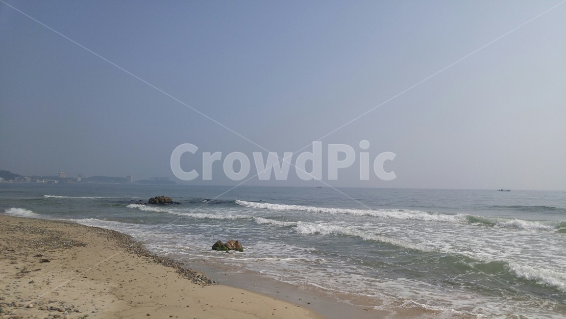 해수욕장,정암해수욕장,강원도,파도,바위,rock,해변,바다,beach,하얀파도,부서지는,seaside,모래사장,sand,sea,자연,wave,파랑,blue,청량한,시원한,차가운,양양,seashore,white,흰파도