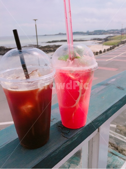 음료수,까페,커피,자몽,주스,컵,도로,풍경,자몽에이드,에이드,coffee,cafe,grapefruit,juice,road,음료수,drink,beverage