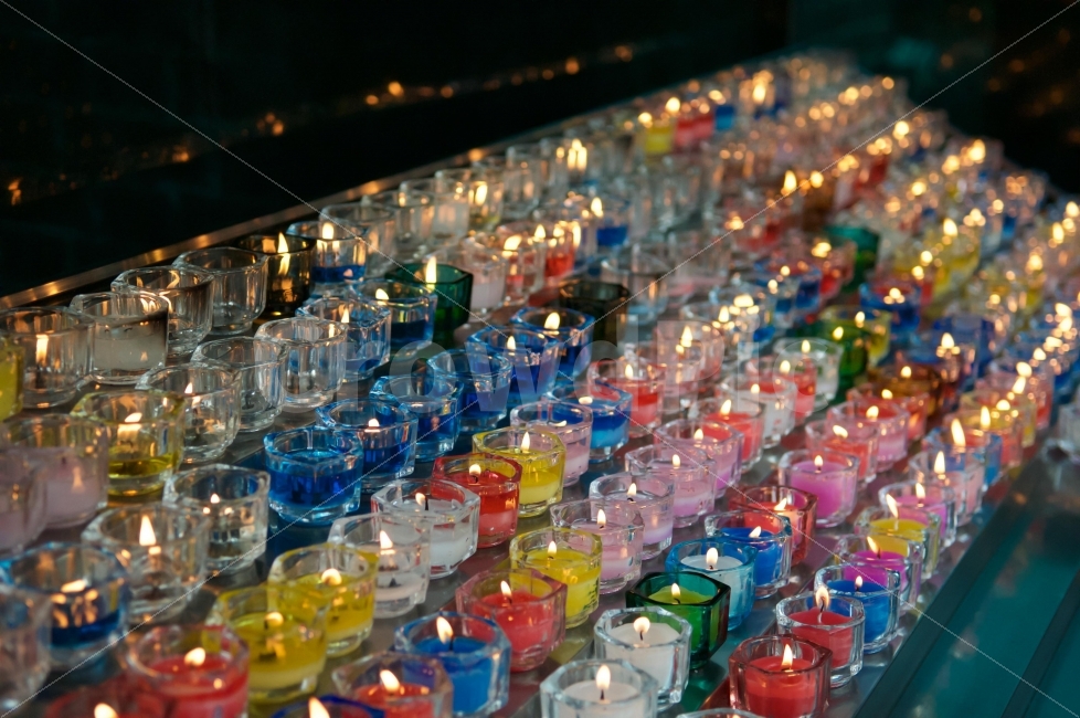 초,candle,명동성당,촛불,감성,종교,신앙,religion,belief,faith,감성,sensible,feeling,색깔,색상,색채,색감,color sense,color sensitivity,feeling of color,사물,물건,오브젝트,thing,object,matter
