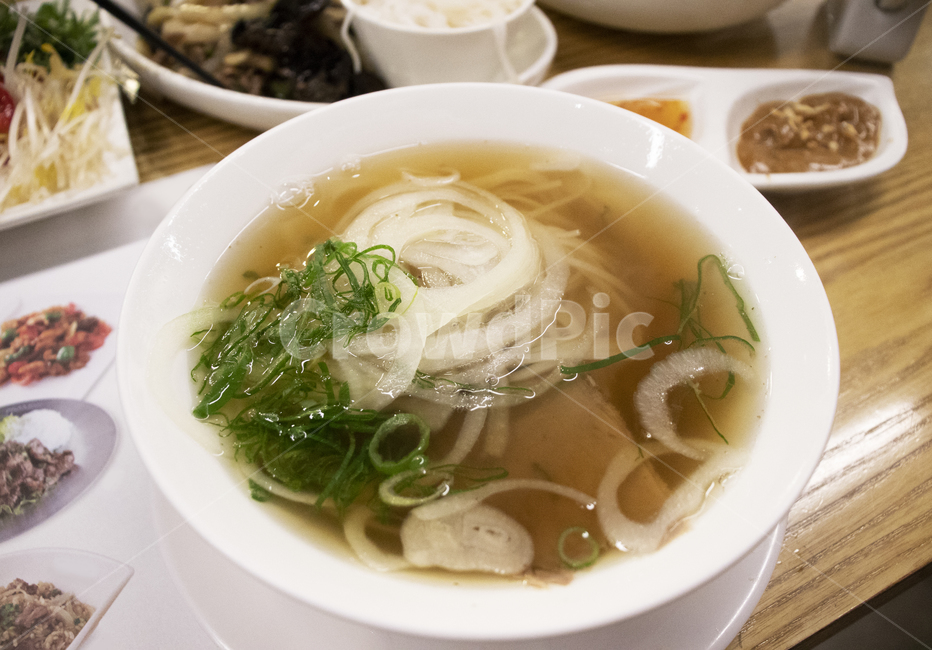 bowl,사발,쌀국수,요리,베트남쌀국수,동남아시아음식,dishes,베트남음식,음식,meal,cook,food,ricenoodle,noodle,베트남,vietnam,식재료,베트남요리,양파,식사,파,간장육수,면류,국수