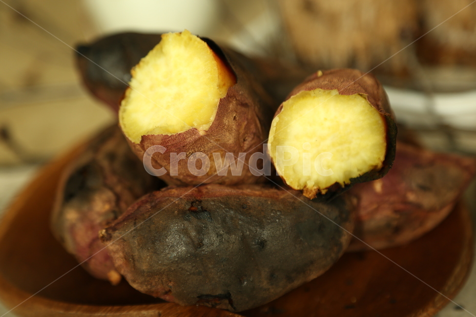 고구마,군구고마,구황작물,음식,식품,간식,호박고구마,밤고구마,달콤,sweetpotatoes,gourd,gourdcrop,food,snacks,sweet,겨울,계절,winter,season,음식,식재료,요리,food,cook,meal,dishes,food reserves