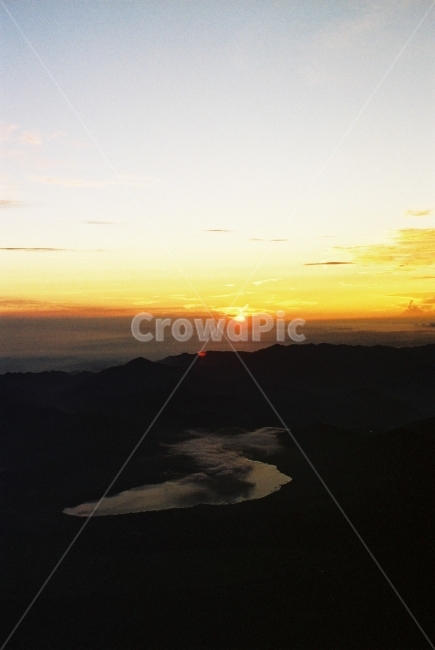 후지산,정상,일출,일몰,해뜨는,뜨는해,필름,자연,풍경,nature,landscape,outdoors,옥외,sky,하늘,dusk,황혼,sunset,red sky,붉은 하늘,dawn,새벽