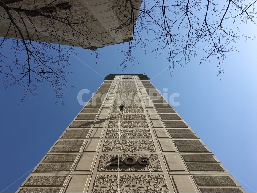 아파트,도색,부산,한국,아시아,구름,하늘,건물,도시,빌딩,마천루,apartment,paint,painting,busan,korea,asia,cloud,sky,building,city,structure,skyscraper,사람,인물,인간,human,person,산업,industry,industrial,건설업,건축업,construction industry,건축물,건물외관,exterior,building,structure,architecture,construction