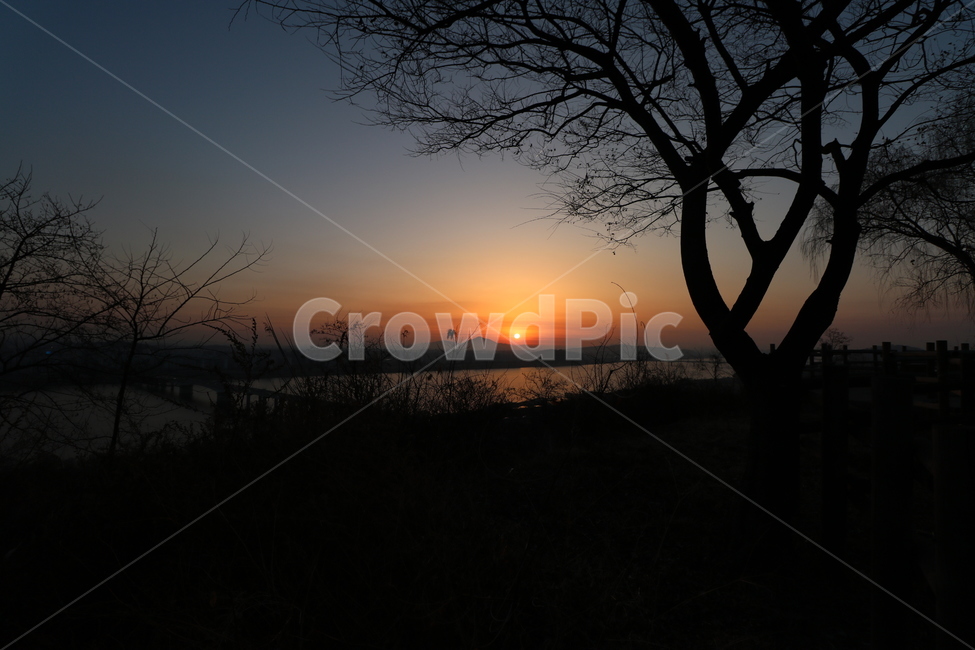 일몰,석양,노을,자연,붉은하늘,하늘,sky,sunset,선셋,하늘공원,태양,nature,황혼,자연,풍경,nature,landscape,실루엣,그림자,silhouette,shadow,outdoors,옥외,dawn,새벽,red sky,붉은 하늘,dusk