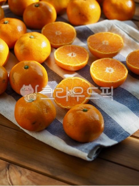 귤,제주감귤,제주도특산품,감귤,과일,제주도,한국,노랑,음식,겨울과일,배경,한국과일,tangerine,jejutangerine,jejuislandspecialties,fruit,jejuisland,korea,yellow,food,winterfruit,background,koreanfruit,citrusfruit,감귤류과일