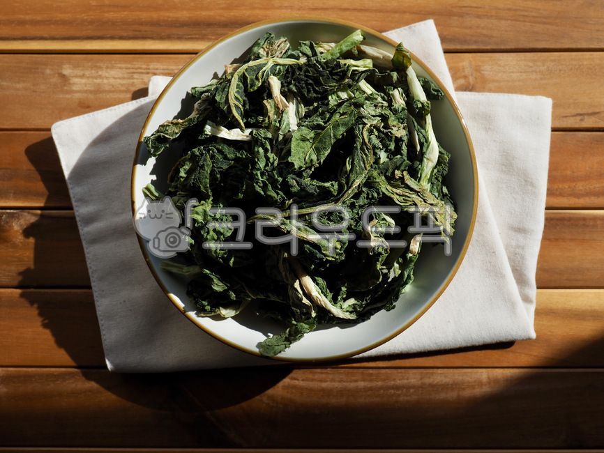 mugunsiraegi,foodingredients,Siraegi,radishleaf,vegetable,wellbeing,Korean food,Wellbeing food,Food Ingredients,cooking,koreanfood,vegetariandiet,green,driedradishleaves,vegetarian diet,leaf,food,siraegi,wellbeingfood,Radish leaves,background,Mugong Sirae