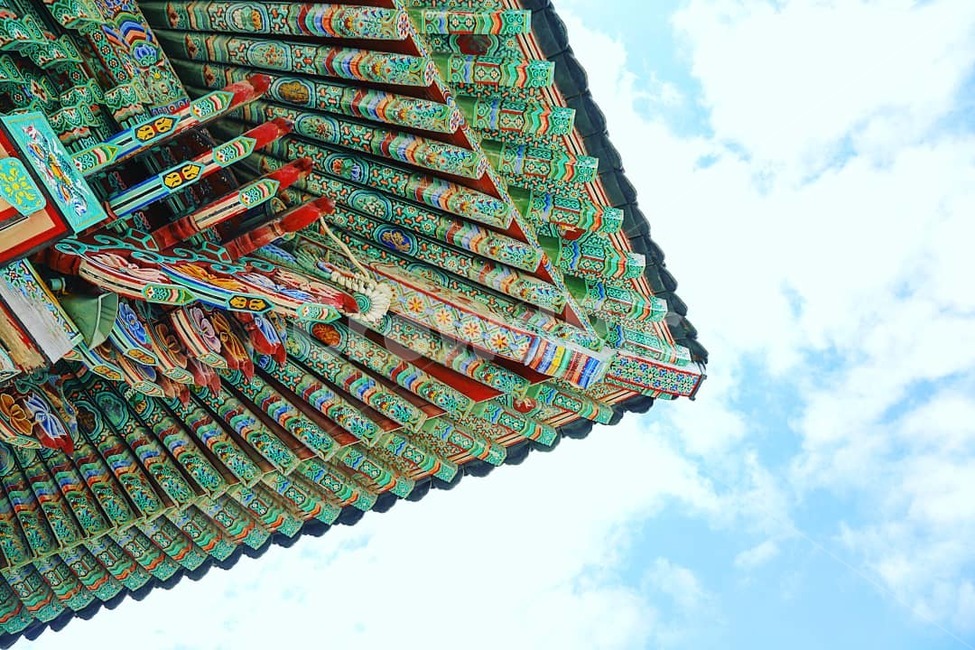 한국건축,처마,한국의미,절,구름,하늘,sky,temple,korea,한국전통,한국문화,korean traditional,korean culture,건축물,건물외관,exterior,building,structure,architecture,construction