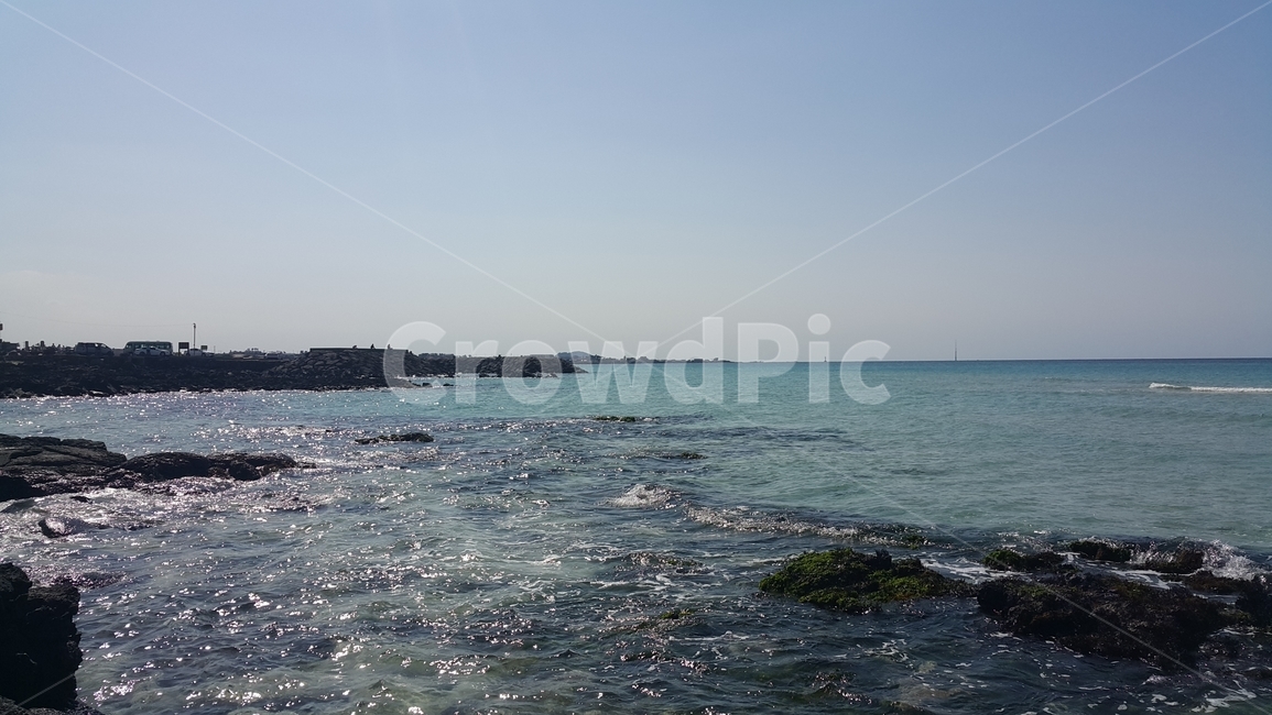 제주도바다,제주도해수욕장,에메랄드바다,에메랄드빛바다,현무암,바다,해수욕장,모래,해초,수평선,파도,맑은하늘