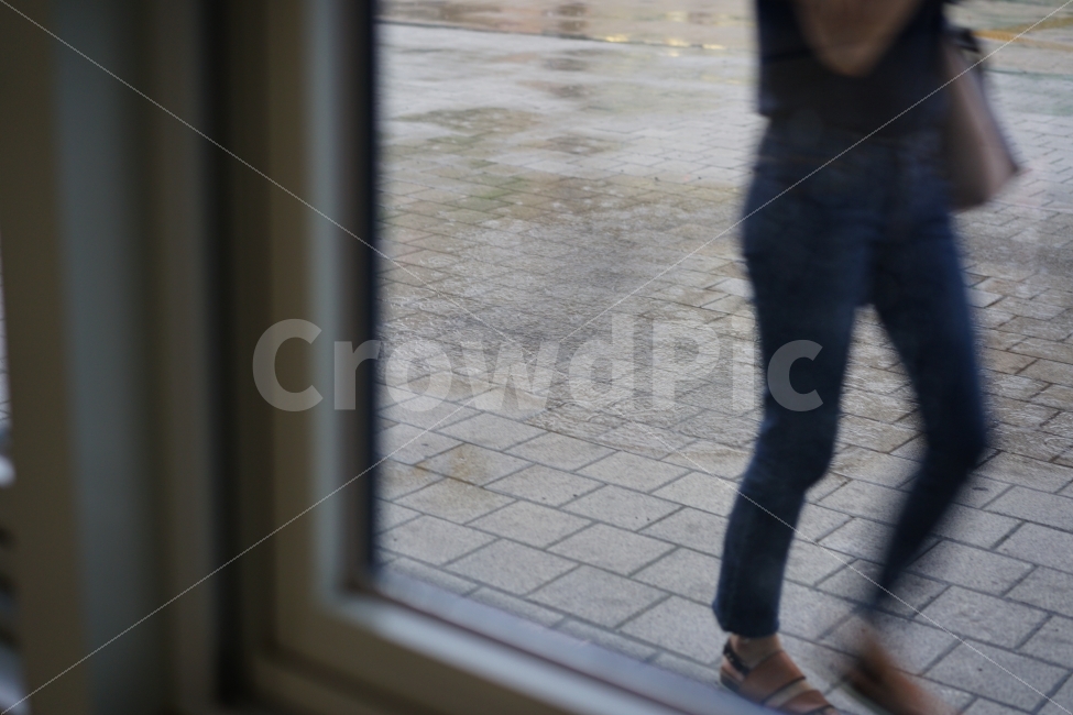 빗길,비,비오는날,여인,rain,날씨,빗방울,뛰기,여자,여성,인물,감성,감성샷,느낌,웨더,달리기,비,비오는날,rain,rainy,사람,인물,인간,human,person