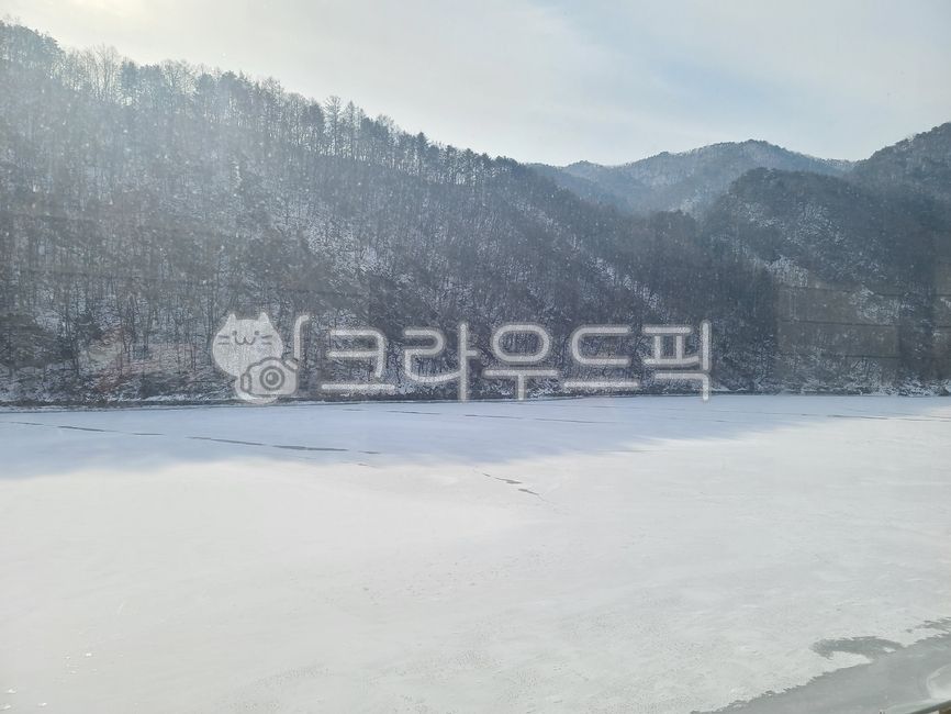 금강,겨울강,눈강,얼음,겨울눈,금강휴게소,outdoors,옥외,nature,자연