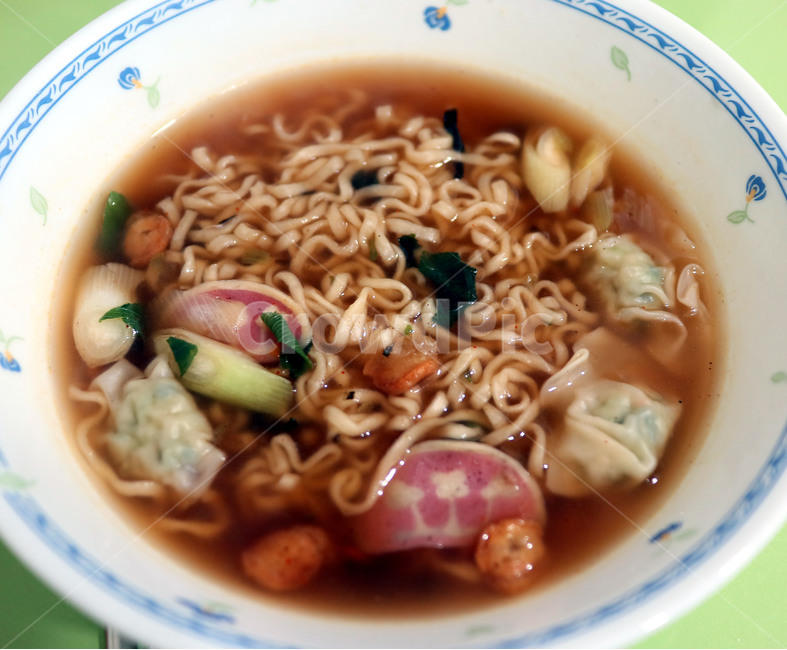 라면,면,만두,만두라면,국물,짬뽕라면