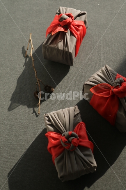 Lunar New Year,image,Lunar New Year gift,strong,packaging photo,display,Shopping mall screen,wrapper,holiday,theocracy,Red,wrapping cloth,gift wrapping,Lunar New Year packaging photo,contrast,Wallpapers,new year
