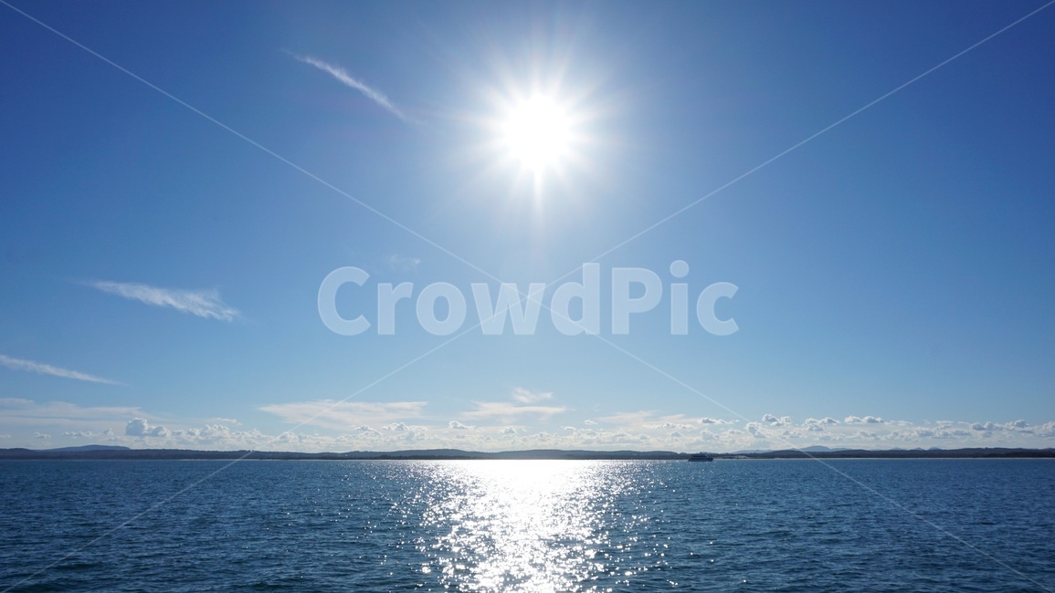 바다,물,태양,파란색,파랑,구름,바다풍경,밝은,sea,ocean,blue,sun,clouds,해양,자연,풍경,야외,water,nature,landscape,color,색깔,색감,자연,풍경,nature,landscape