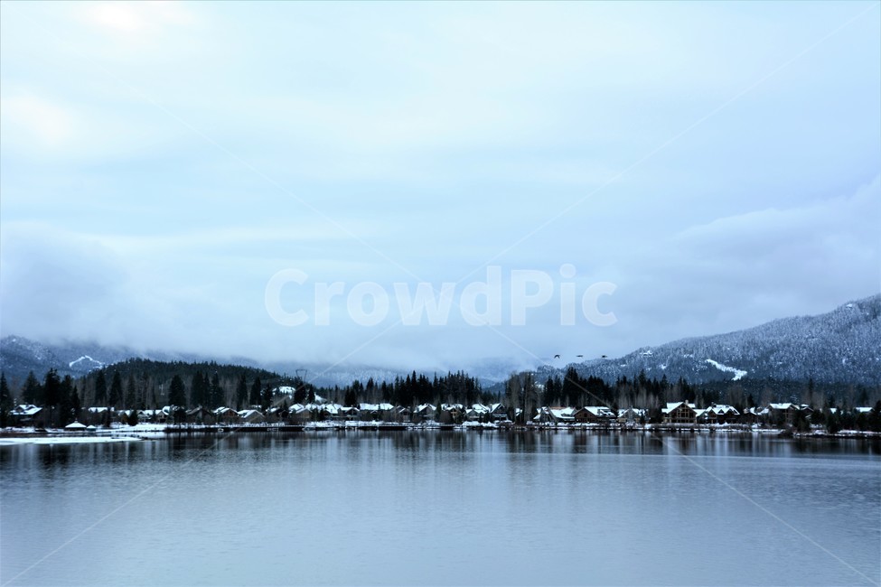 하늘,구름,산,예쁜집,호수,겨울,계절,winter,season,자연,풍경,nature,landscape,해외,외국,세계,foreign,oversea,world,세계자연풍경,해외자연풍경,외국자연풍경,world nature landscape,water,물,outdoors,옥외,tree,나무,plant,식물,abies,아비,fir,전나무