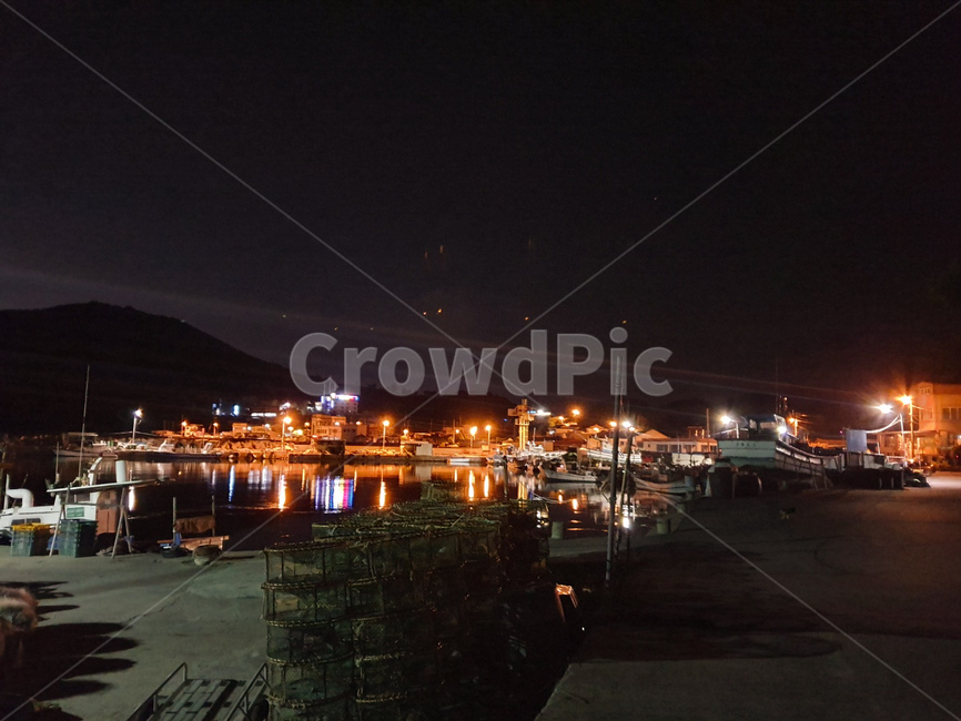 배,밤바다,해안가,포항,저녁,도로,밤,새벽,night,lights,dawn,풍경,landscape,nightview,pohang,ship,nightsea,고요,colorful,조명,coast