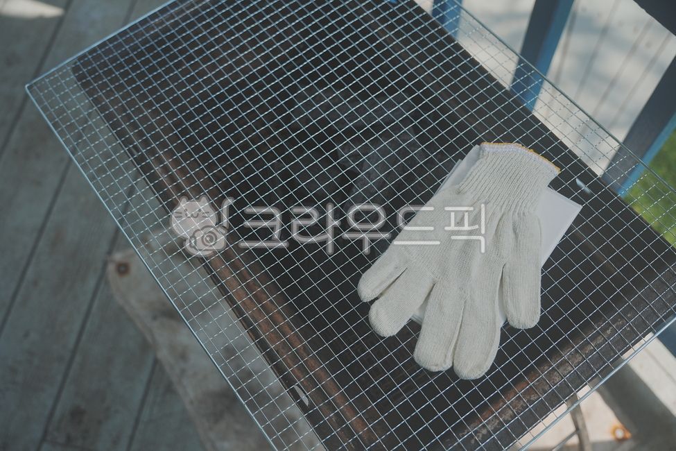 철망,그릴망,바베큐,장갑,안전장비,요리도구,불판,야외요리,장비,석쇠,숯,목장갑