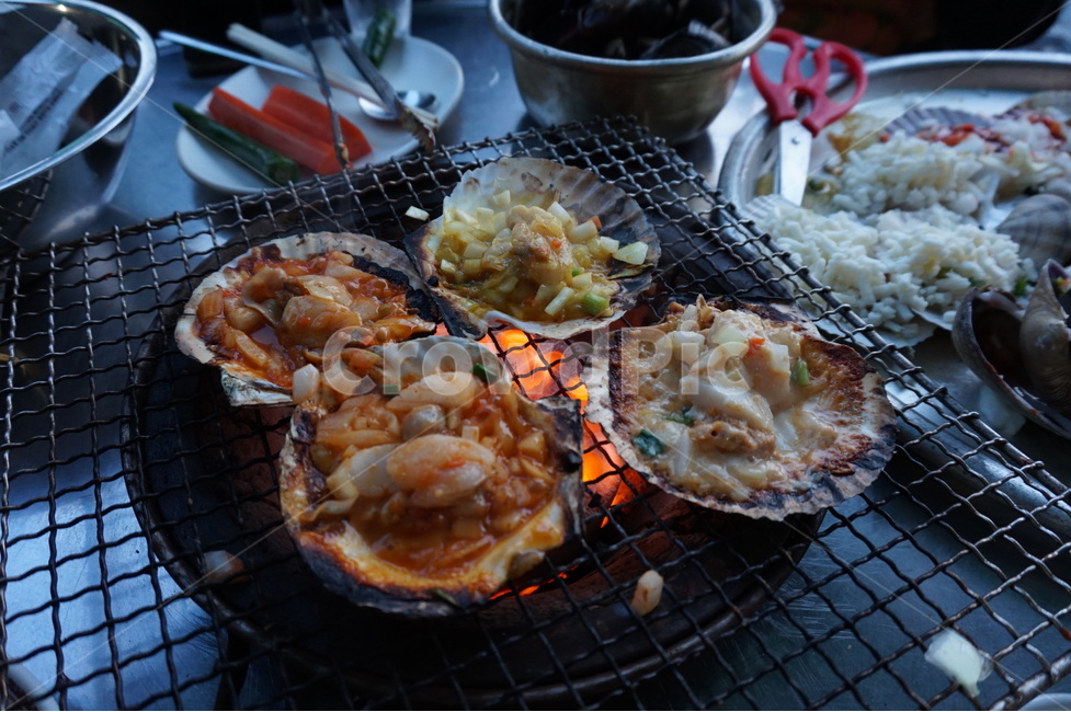 조개,가리비,조개구이,음식,요리,신선하다,신선한,해산물,수산물,씨푸드,food,cook,외식,회식,어패류,식사,숯불,여름,한여름,불,seafood,해물모듬,모듬해물,해물,술안주,그릴,캠핑,지글지글,보글보글,키조개,완자,식재료,meal,dishes,먹방,fishery,products,음식,식재료,요리,food,cook,meal,dishes,food reserves,수산물,해산물,fishery products,seafood