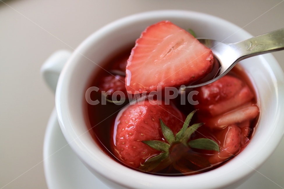 딸기차,과일차,딸기,과일,카페,감성,색감,차,티,후식,음식,식재료,요리,food,cook,meal,dishes,food reserves,과일,열매,fruit,디저트,간식,후식,dessert,snack
