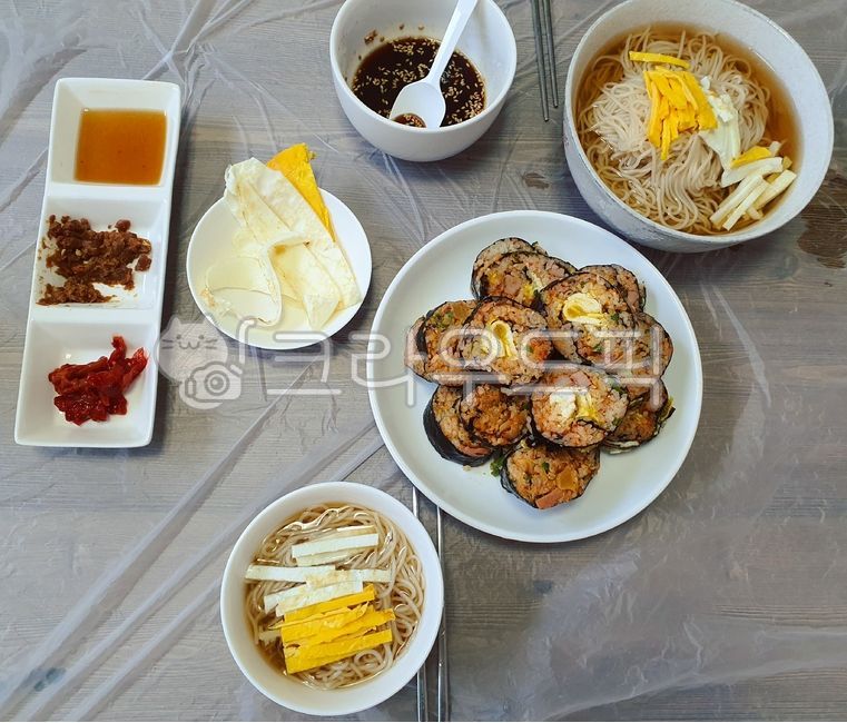 김밥,잔치국수,요리,음식,맛있는음식