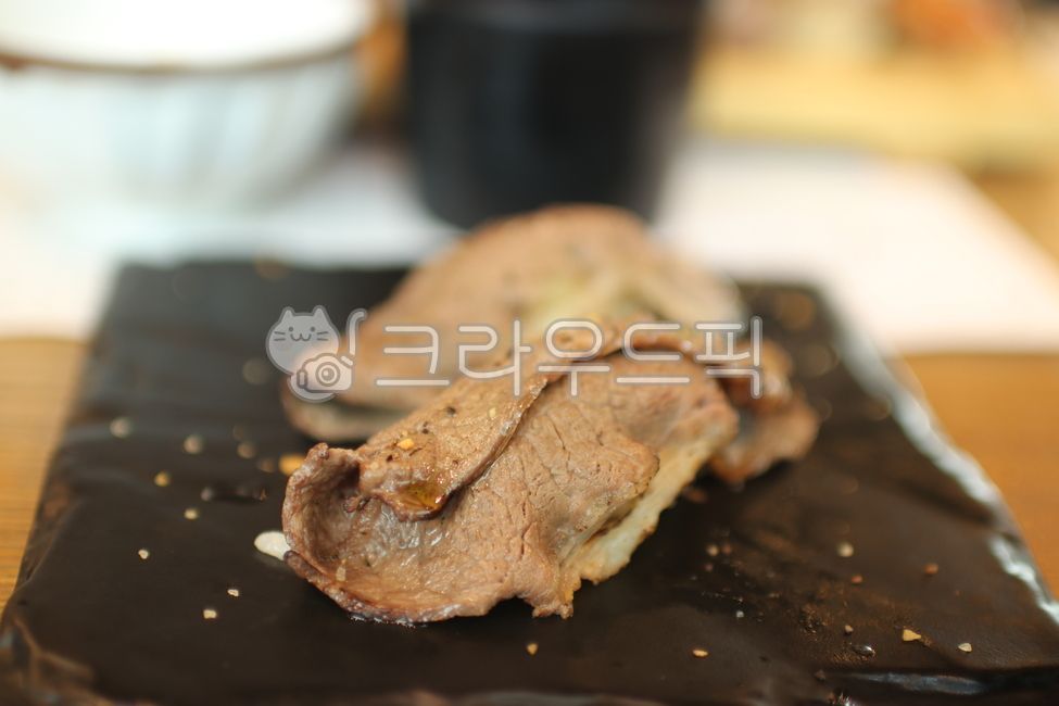 음식,일식,소고기초밥,소고기시즈닝,시즈닝초밥,부채살초밥,고기초밥,초밥,스시,소고기스시,부채살스시