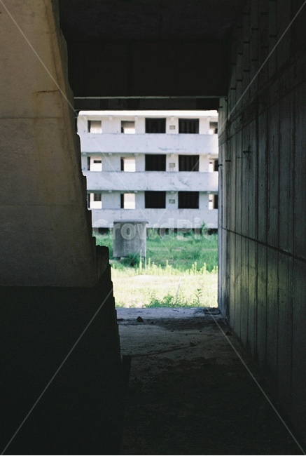 폐아파트,폐허,공사중,시간이멈춘곳,공터,건축물,건물외관,exterior,building,structure,architecture,construction