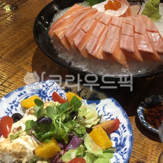 Ricotta Salad,salad,Soju snacks,salmon sashimi,Salmon sashimi