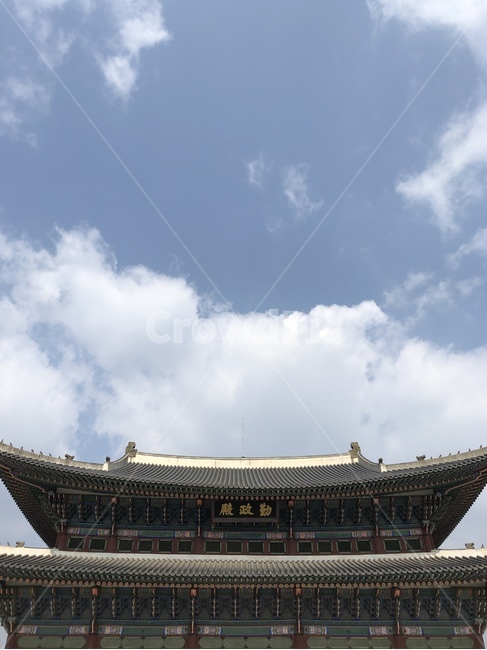한국,서울,경복궁,한옥,기와집,기와,건축물,한국건축물,동양건축물,문화유산,궁,고궁,korea,korean,한국전통,한국문화,korean traditional,korean culture,랜드마크,landmark,tourist attraction,한국랜드마크,한국관광지,한국명소,korea landmark,korea tourist attraction