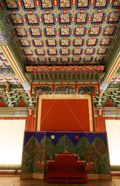 Munjeongjeon,Korean architecture,Palace,Munjeongjeon throne,Changdeokgung Palace,Korean culture,Dancheong,Throne,Korean tradition,building