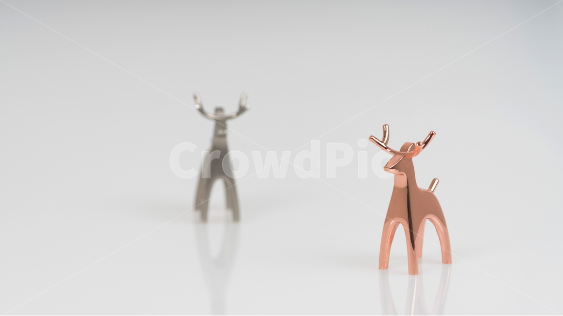 심리학,생활,커플,사슴,동상,골드,실버,함께,사랑,노루,금속,럭셔리,동물,뿔,반사,빤짝,광채,쥬얼리,루돌프,크리스마스,아웃포커싱,보석,귀금속,귀여운,액세서리,장식품,백그라운드,사물,물건,오브젝트,thing,object,matter
