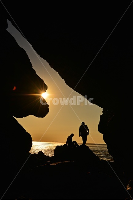 nature,자연,light,빛,flare,플레어,human,인간,person,사람,silhouette,실루엣,outdoors,옥외,영광,백수,해식동굴,바다,해안,해변,일몰,해넘이,노을,황혼