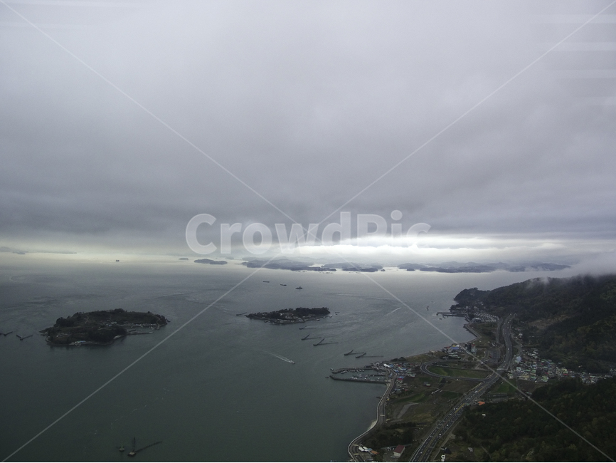 바다,항구,섬,구름,드론,풍경,한국,sea,harbor,island,cloud,drone,landscape,korea,skyview,자연,풍경,nature,landscape,한국자연풍경,한국자연경관,korea nature landscape,경치,outdoors,옥외,scenery,land,땅,aerial view,조감도,ocean,대양,water,물,shoreline,해안선