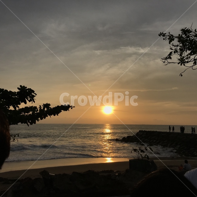 해질녘,노을,감성,하늘,바다,자연,풍경,nature,landscape,사람들,대중,군중,other people,crowd,outdoors,옥외,sunlight,햇빛,flare,플레어,light,빛,dusk,황혼,sunset,일몰,sky,dawn,새벽,red sky,붉은 하늘
