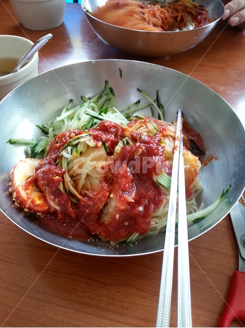 국수,비빔,매콤한맛,국수양념,스텐그릇,면