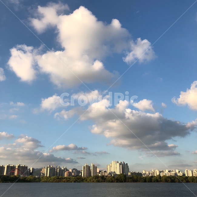 한강,하늘,피크닉,나들이,힐링,여유,풍경,도시,풍경,city,landscape,nature,자연,weather,날씨,outdoors,옥외,cloud,구름,cumulus,적운,sky