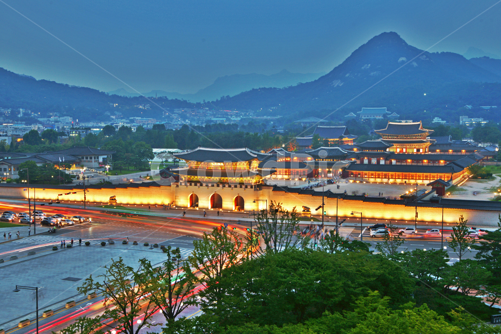 광화문,궁,궁궐,고궁,전각,야경,인왕산,경복궁,야경,밤,풍경,nightscape,night,landscape,한국전통,한국문화,korean traditional,korean culture,랜드마크,landmark,tourist attraction,한국랜드마크,한국관광지,한국명소,korea landmark,korea tourist attraction,건축물,건물외관,exterior,building,structure,architecture,construction